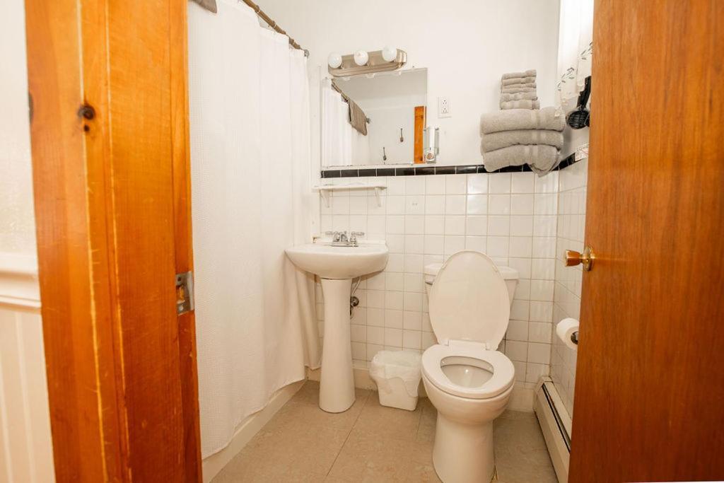 West Bethel Motel Bagian luar foto