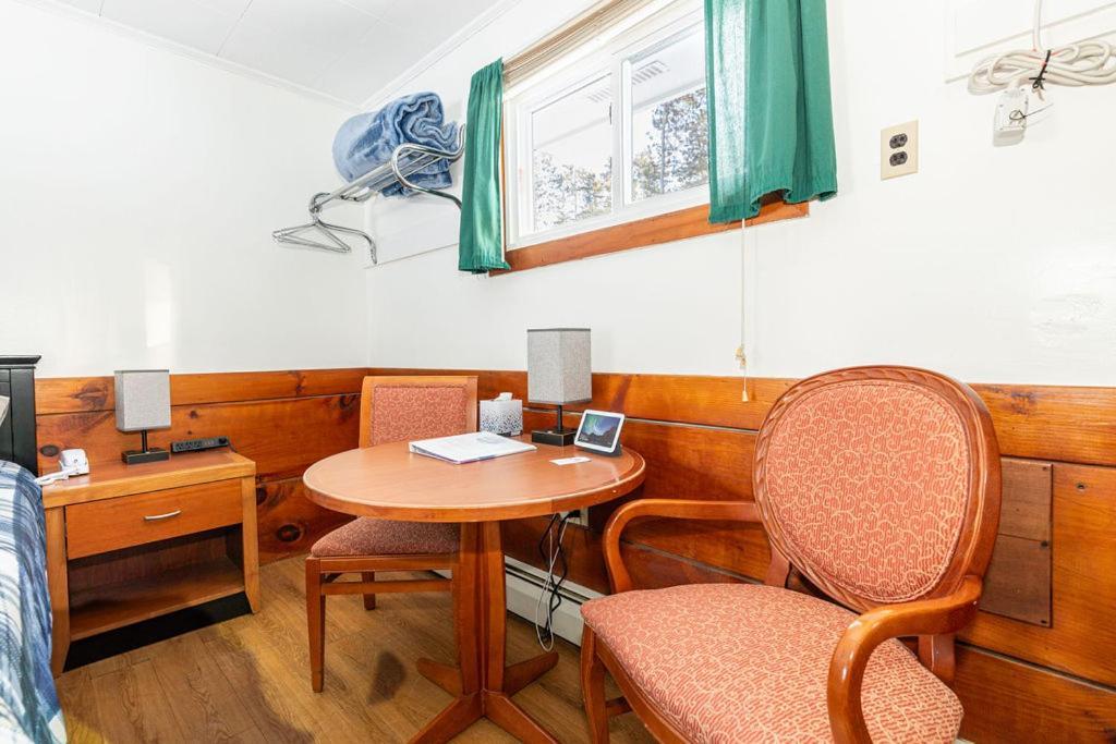 West Bethel Motel Bagian luar foto